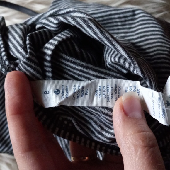 Lululemon Breezy Tank sz 8 - Picture 5 of 6
